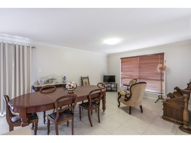 6/77-81 Bouganvillea Drive, Middle Ridge QLD 4350