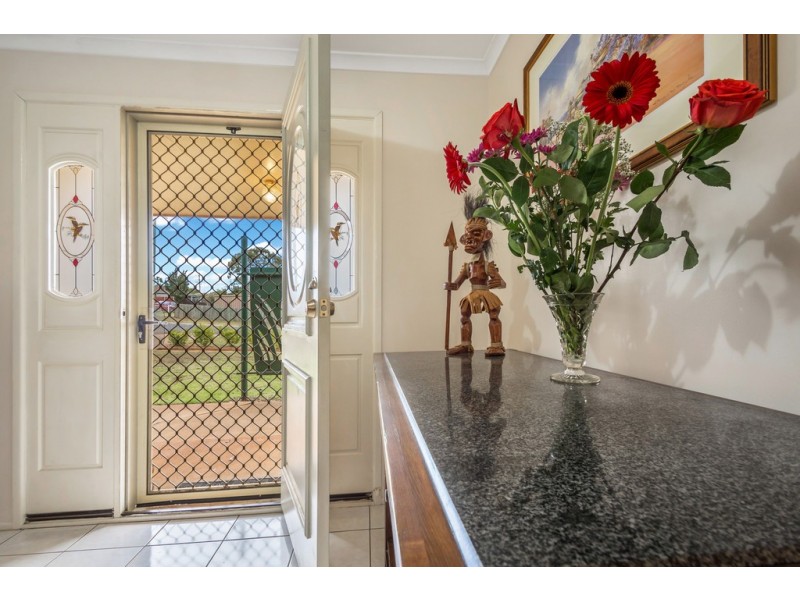 5 Croydon Street, Harristown QLD 4350