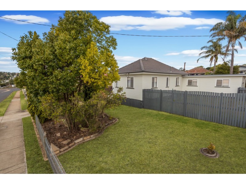 170B Jellicoe Street, Newtown QLD 4350