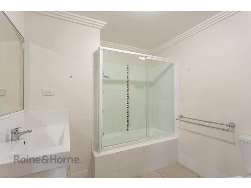 3/381 Greenwattle Street, Wilsonton QLD 4350