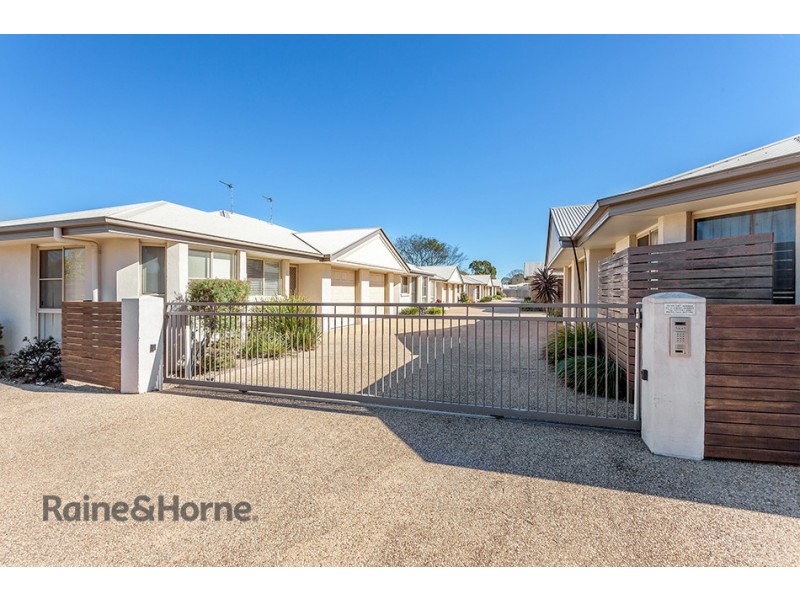3/381 Greenwattle Street, Wilsonton QLD 4350