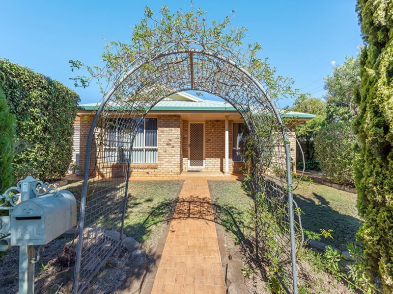 3 Emma Drive, Kearneys Spring QLD 4350