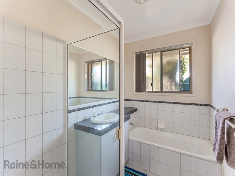 3 Emma Drive, Kearneys Spring QLD 4350