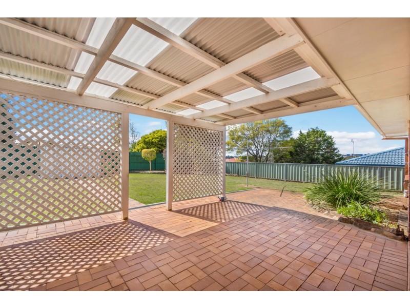 13 Kratzman Court, Kearneys Spring QLD 4350