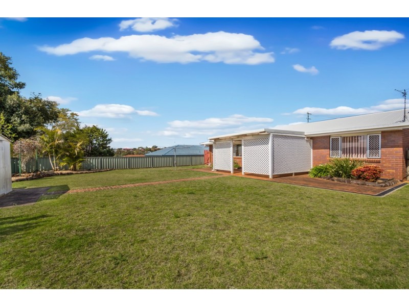 13 Kratzman Court, Kearneys Spring QLD 4350