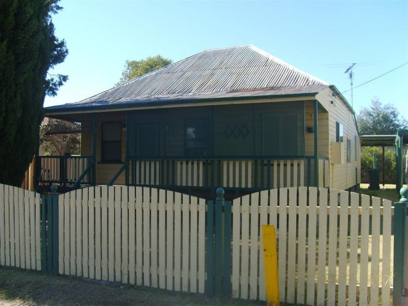 14a Myrtle Ave, Warwick QLD 4370