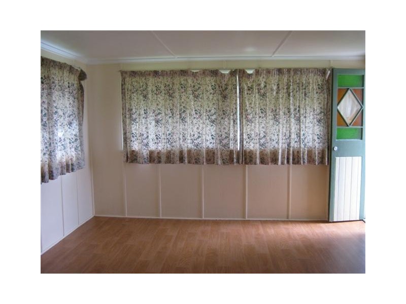 24 Gore St, Warwick QLD 4370