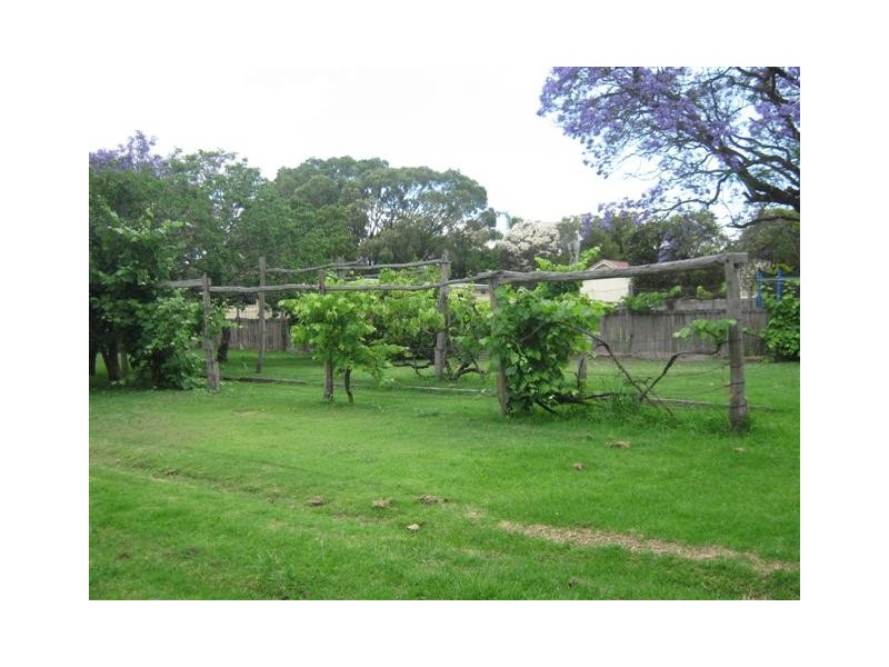 24 Gore St, Warwick QLD 4370