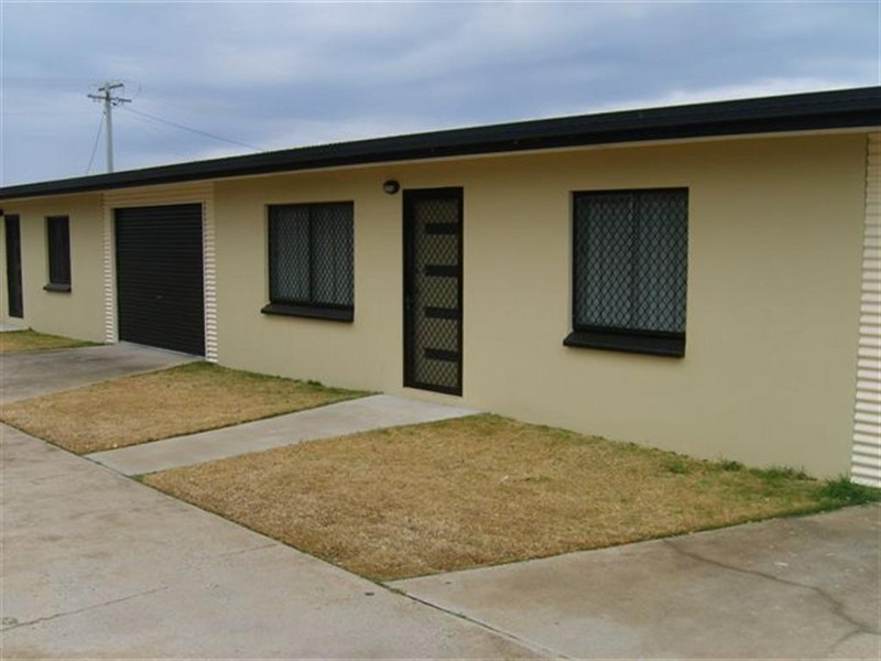 1 / 13 Cecil St, Warwick QLD 4370