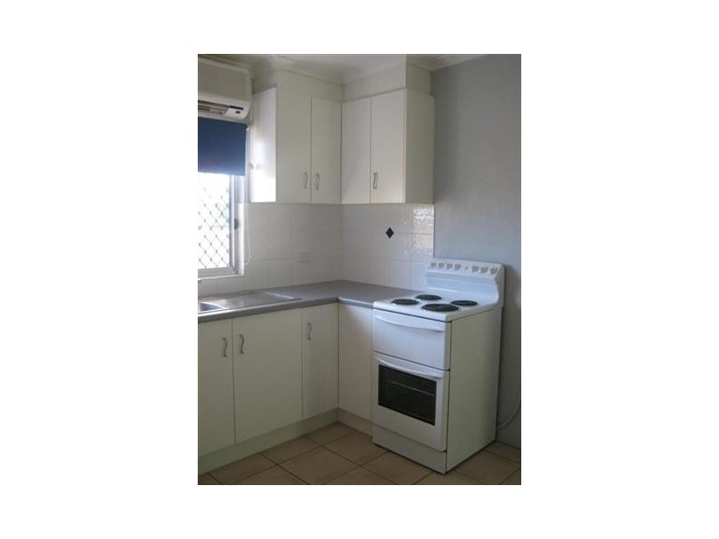 1 / 13 Cecil St, Warwick QLD 4370