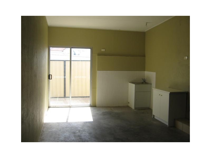 1 / 13 Cecil St, Warwick QLD 4370