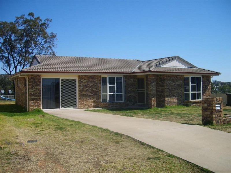 50 Flynn, Warwick QLD 4370