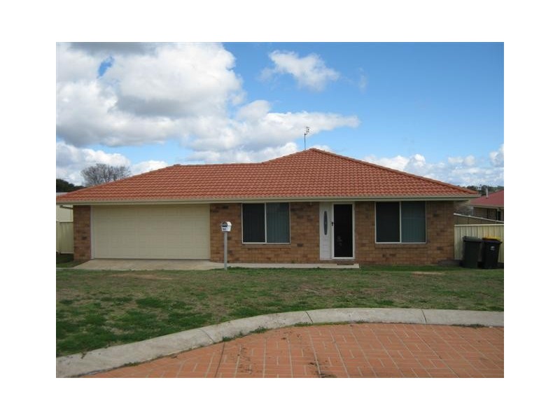 24 Boronia St, Warwick QLD 4370