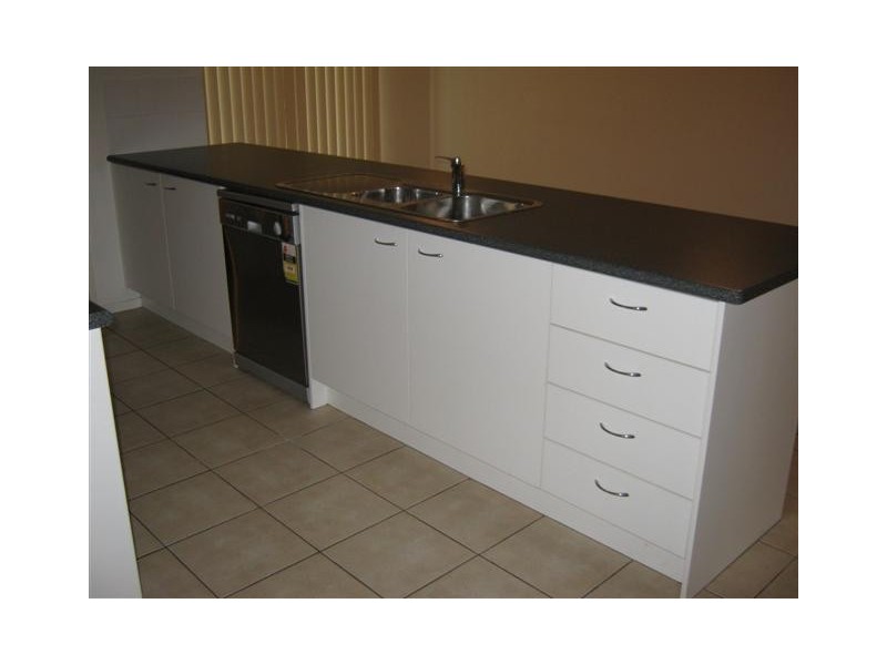 24 Boronia St, Warwick QLD 4370