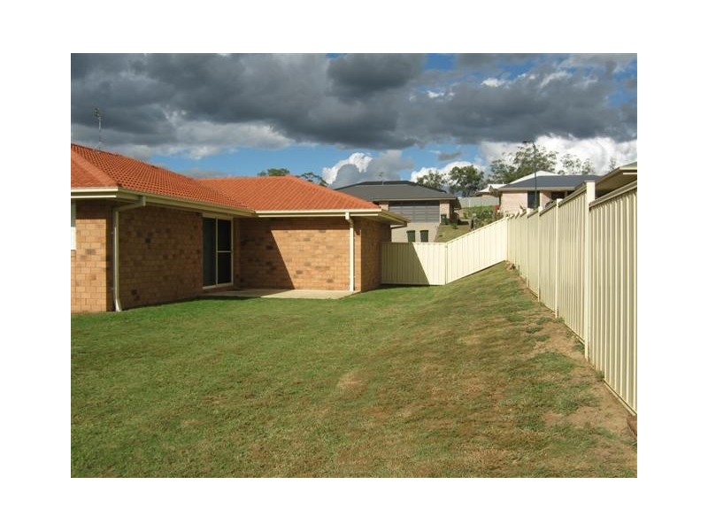 24 Boronia St, Warwick QLD 4370