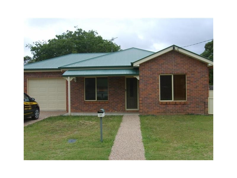 17 Myrtle Ave, Warwick QLD 4370