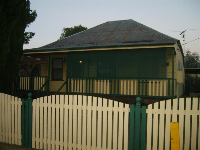 14a  Myrtle Ave, Warwick QLD 4370