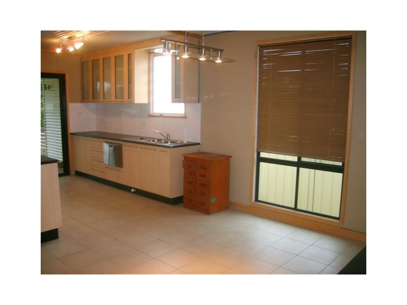 17 DOUGLAS ST, Warwick QLD 4370