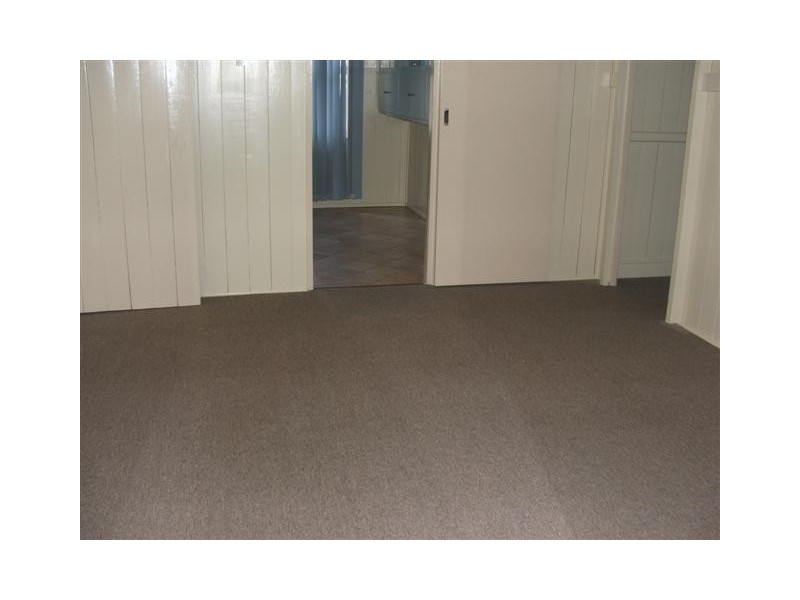 25 WALLACE, Warwick QLD 4370