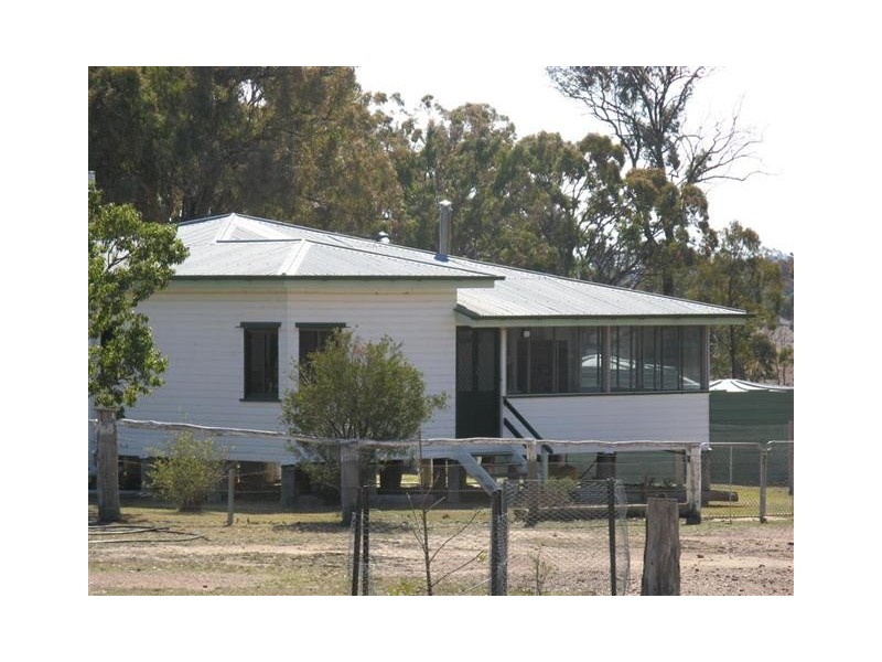 RESERVE  RABBIT BOARD PADDOCK, Warwick QLD 4370
