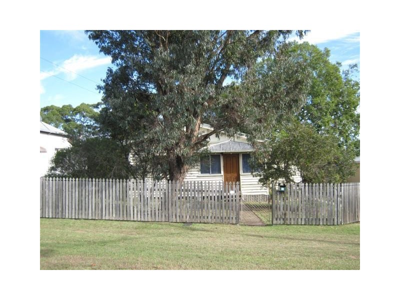 23 WALLACE ST, Warwick QLD 4370