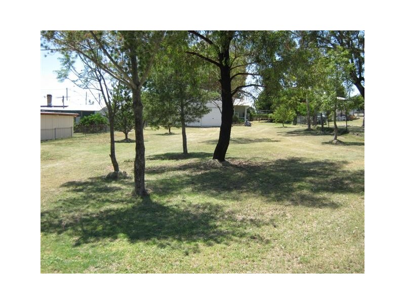 23 WALLACE ST, Warwick QLD 4370
