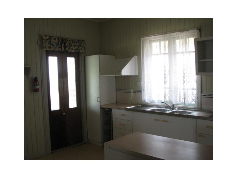 23 WALLACE ST, Warwick QLD 4370