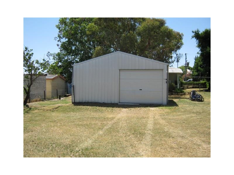 23 WALLACE ST, Warwick QLD 4370