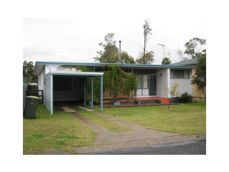 4 Ellwood Ave, Warwick QLD 4370