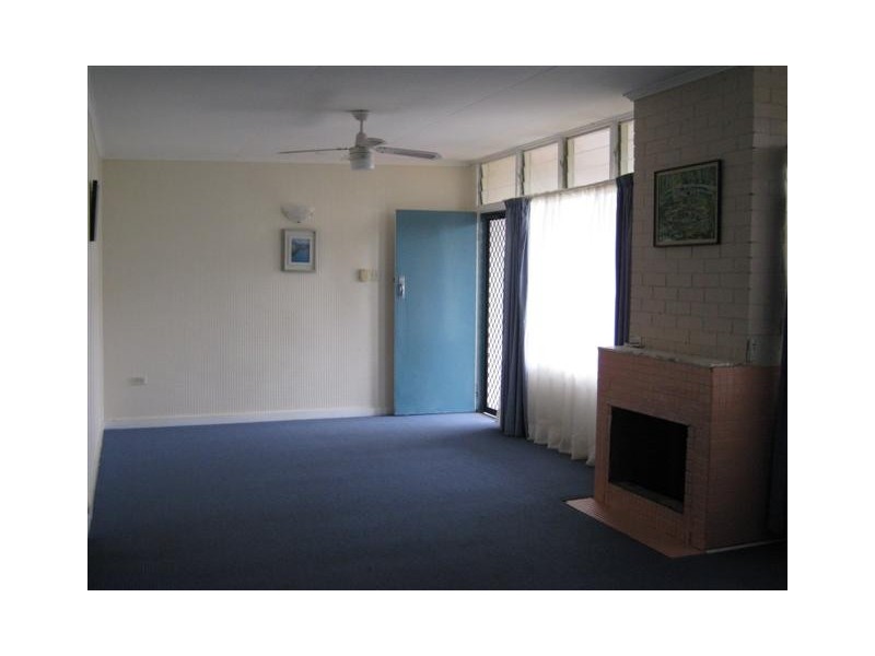 4 Ellwood Ave, Warwick QLD 4370