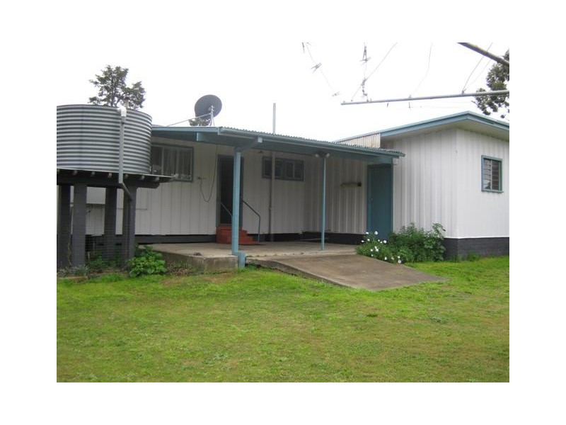 4 Ellwood Ave, Warwick QLD 4370