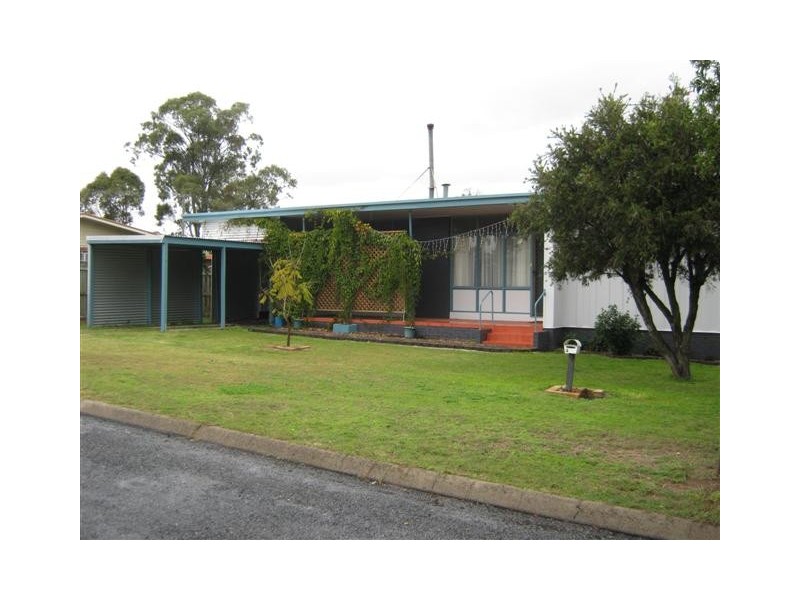 4 Ellwood Ave, Warwick QLD 4370