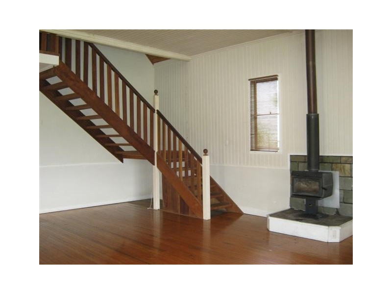 17 PERCY ST, Warwick QLD 4370