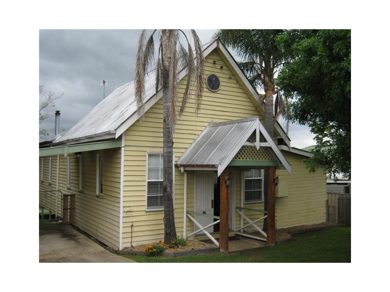 17 PERCY ST, Warwick QLD 4370