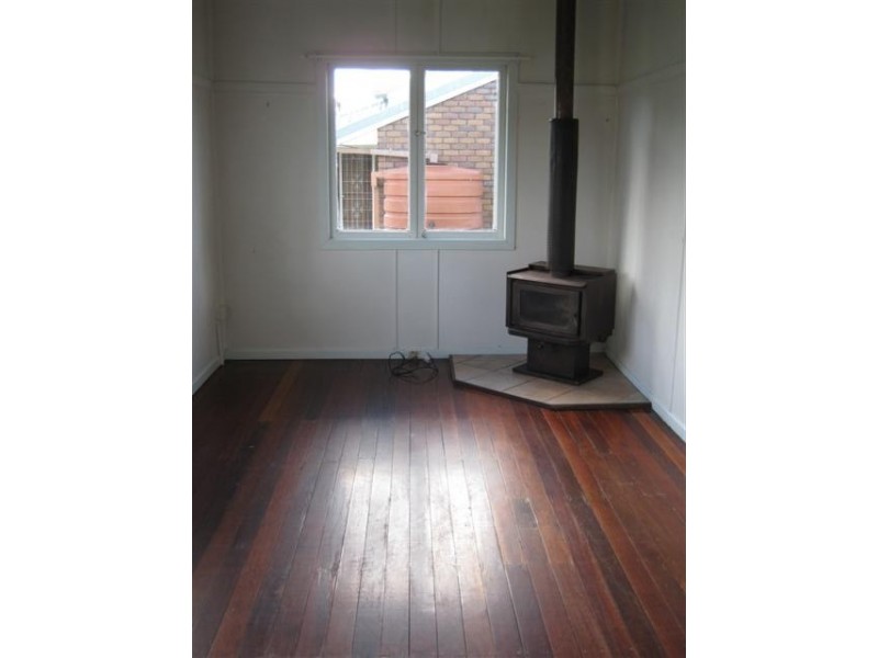 15 MONCRIEFFE ST, Warwick QLD 4370