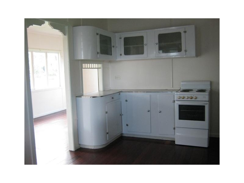 15 MONCRIEFFE ST, Warwick QLD 4370