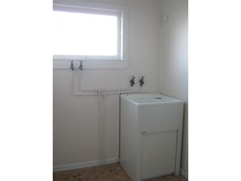 15 MONCRIEFFE ST, Warwick QLD 4370