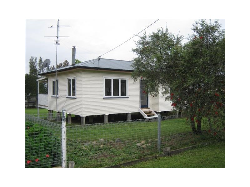 15 MONCRIEFFE ST, Warwick QLD 4370