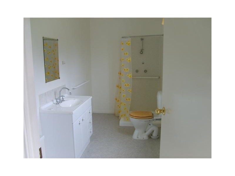 33  SHEPHERDS DR, Warwick QLD 4370