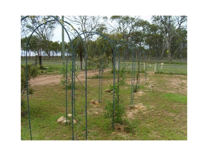 33  SHEPHERDS DR, Warwick QLD 4370