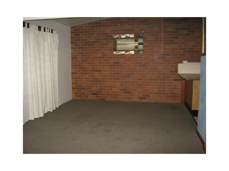2/161 WALLACE ST, Warwick QLD 4370
