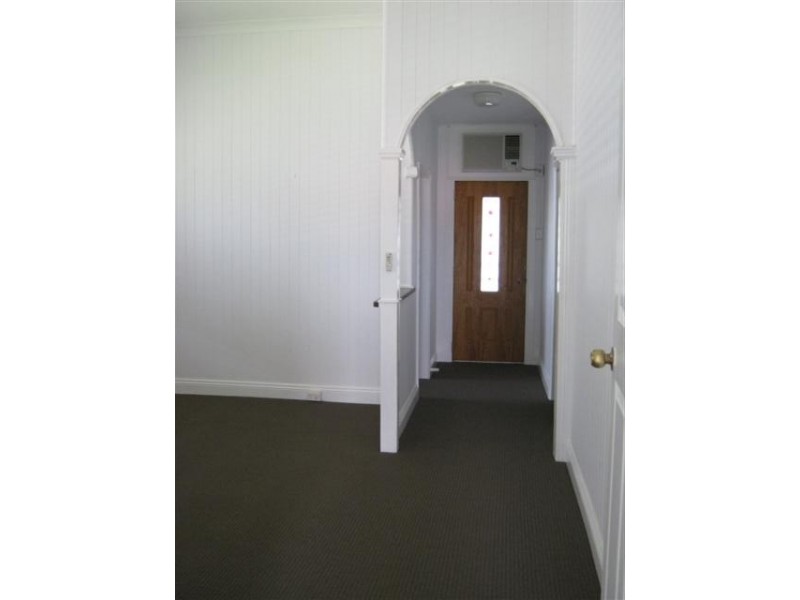 278 EAST ST, Warwick QLD 4370