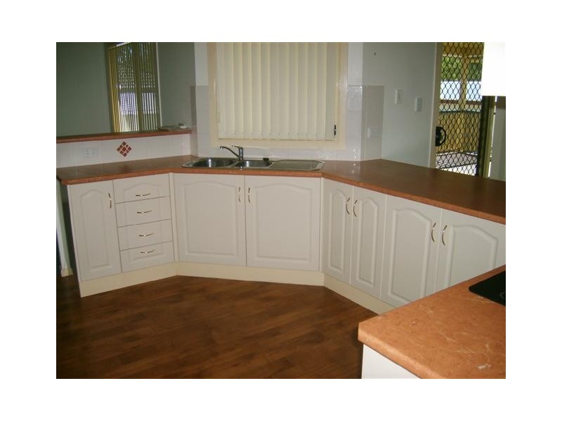 8 BATTERHAM ST, Warwick QLD 4370