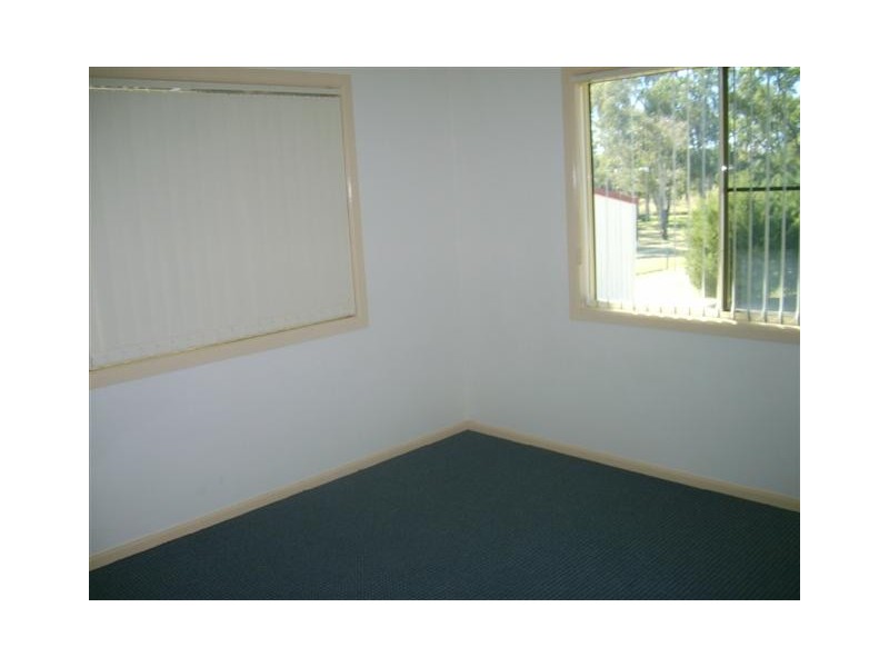 8 BATTERHAM ST, Warwick QLD 4370