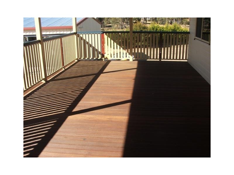 8 BATTERHAM ST, Warwick QLD 4370