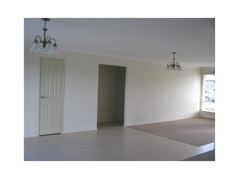 UNIT 2 /3 COULSELL ST, Warwick QLD 4370