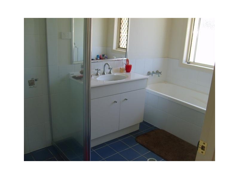 1/4 PEREGRINE, Warwick QLD 4370