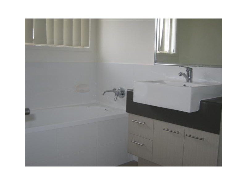 6 CAPITAL DR, Warwick QLD 4370