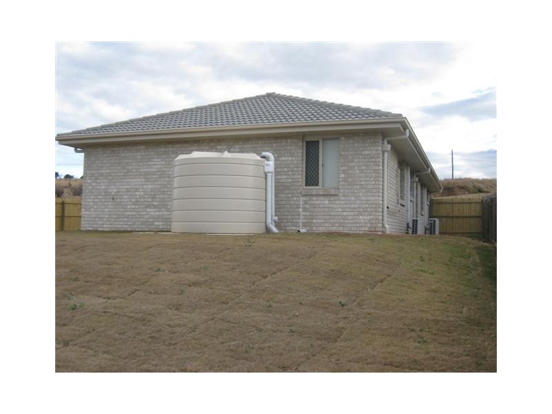 6 CAPITAL DR, Warwick QLD 4370