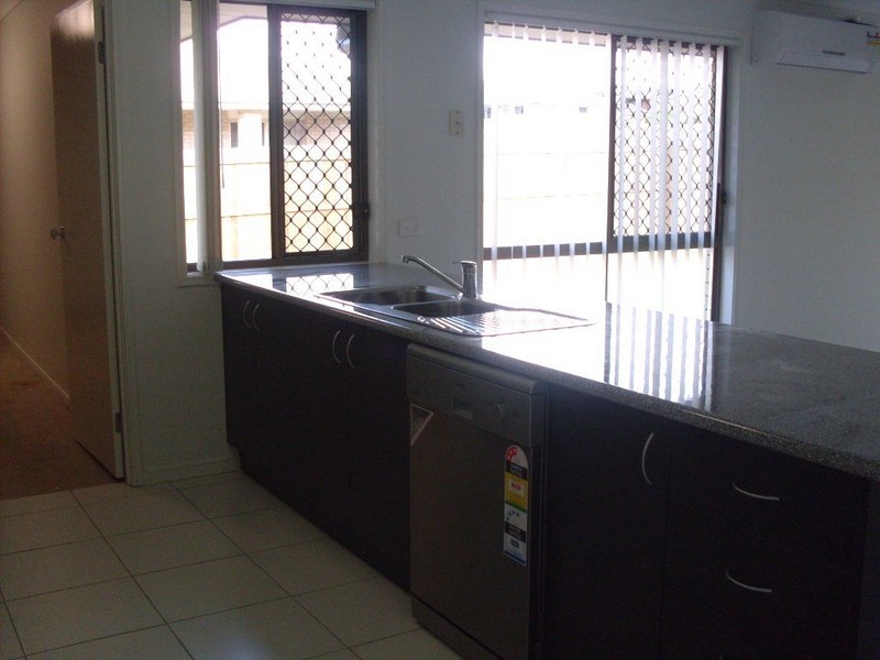 31 SHARON DR, Warwick QLD 4370